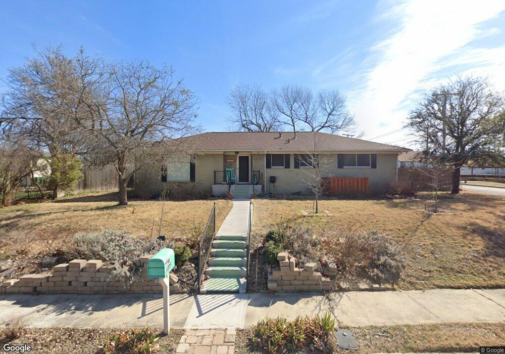 1005 S Trinity St, Decatur, TX 76234 - photo 1