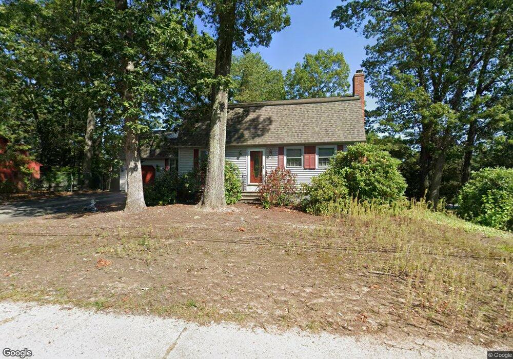 74 Robin Hood Rd, Nashua, NH 03062 - photo 1