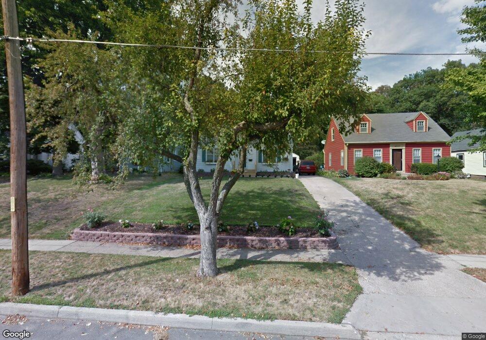 4231 Northwest Dr, Des Moines, IA 50310 - photo 1