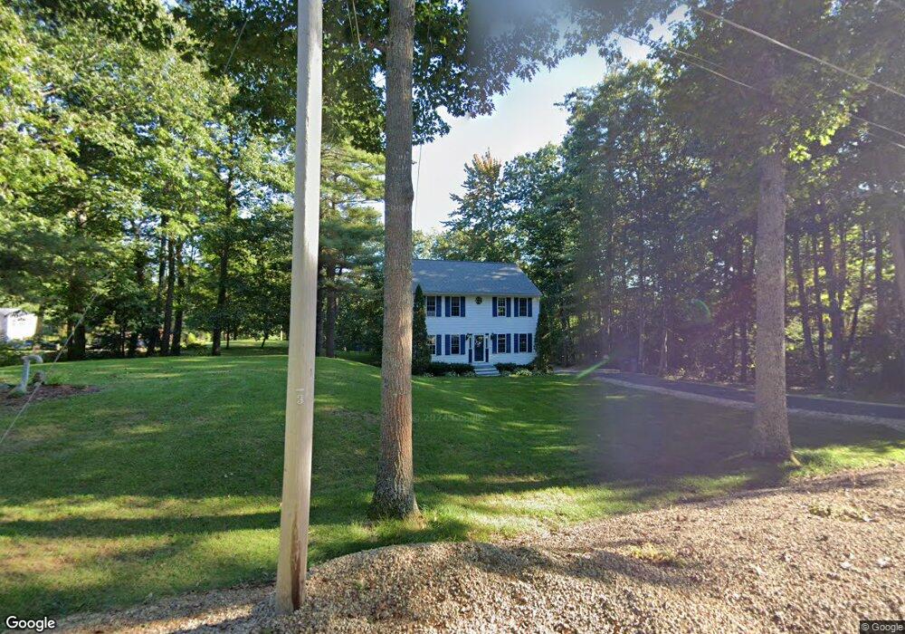 12-13 Mohawk St, Hubbardston, MA 01452 - photo 1