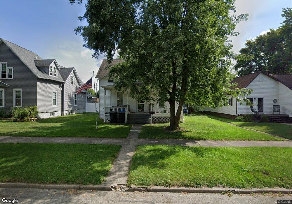 111 E Houghton St, Tuscola, IL 61953 - photo 1