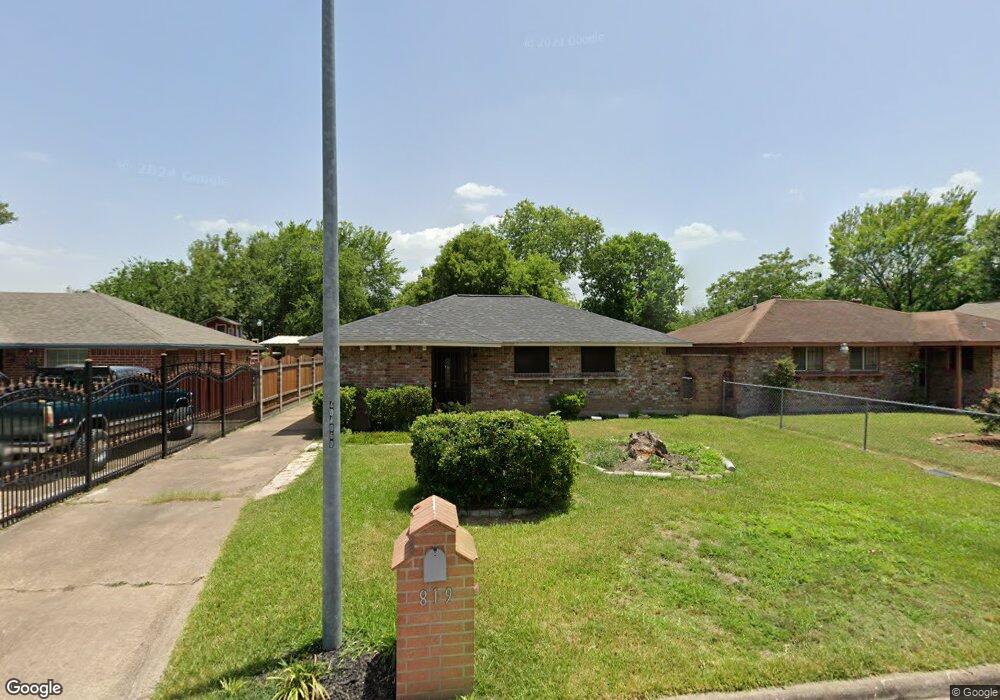 819 Ellington St, Houston, TX 77088 - photo 1