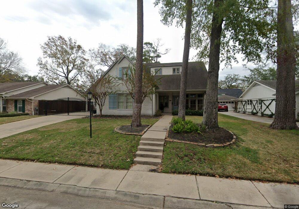 111 Briar Hill Dr, Houston, TX 77042 - photo 1