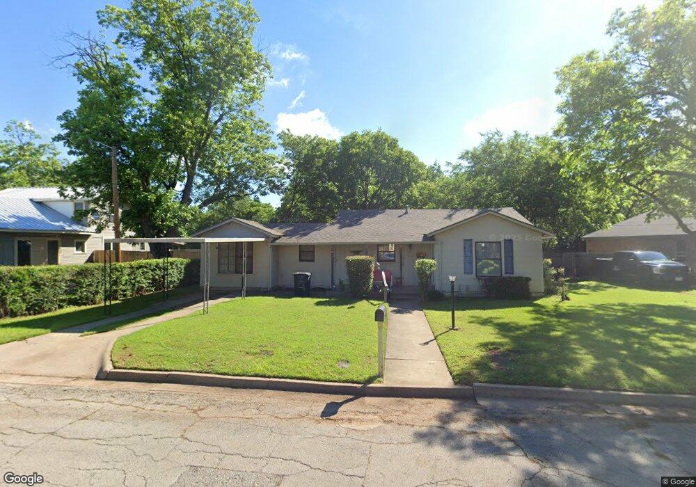 308 N Pendell Ave, Cleburne, TX 76033 - photo 1