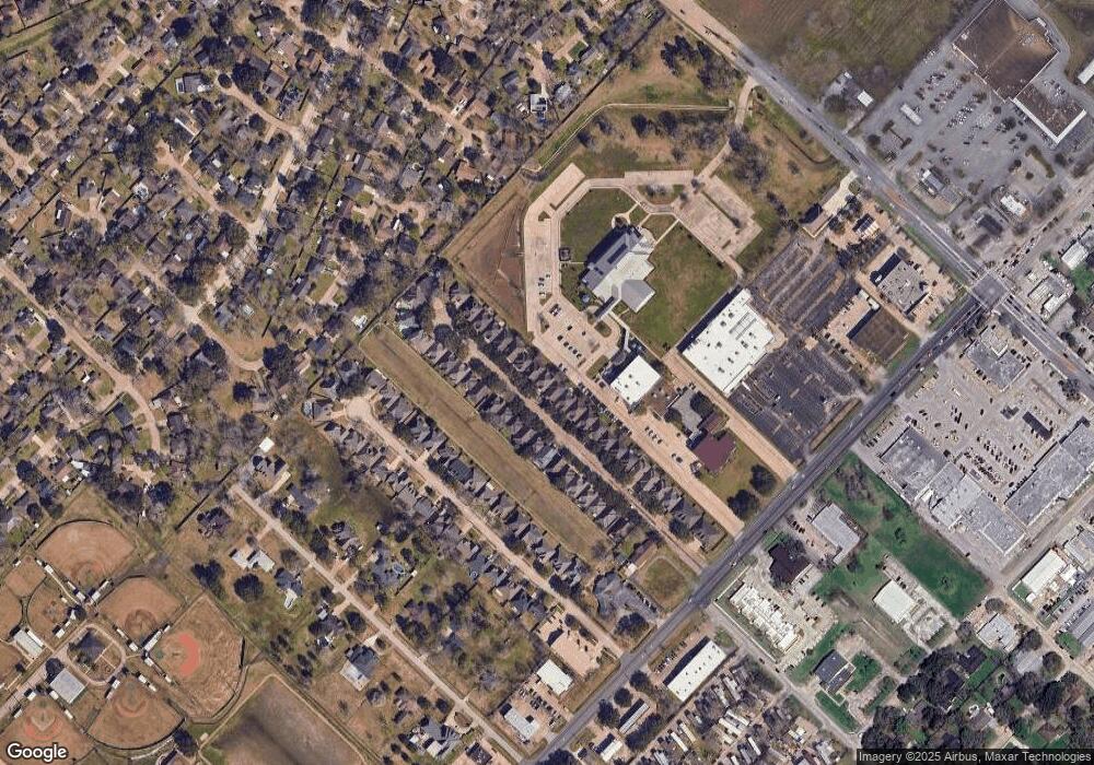 311 Live Oak Ln, Friendswood, TX 77546 - photo 1