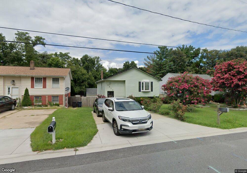 8412 Locust Grove Dr, Laurel, MD 20707 - photo 1