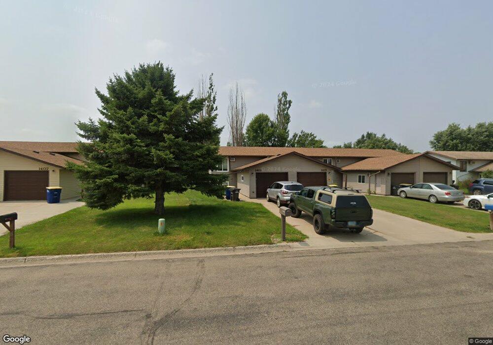 1413 7th Ave NE, Jamestown, ND 58401 - photo 1