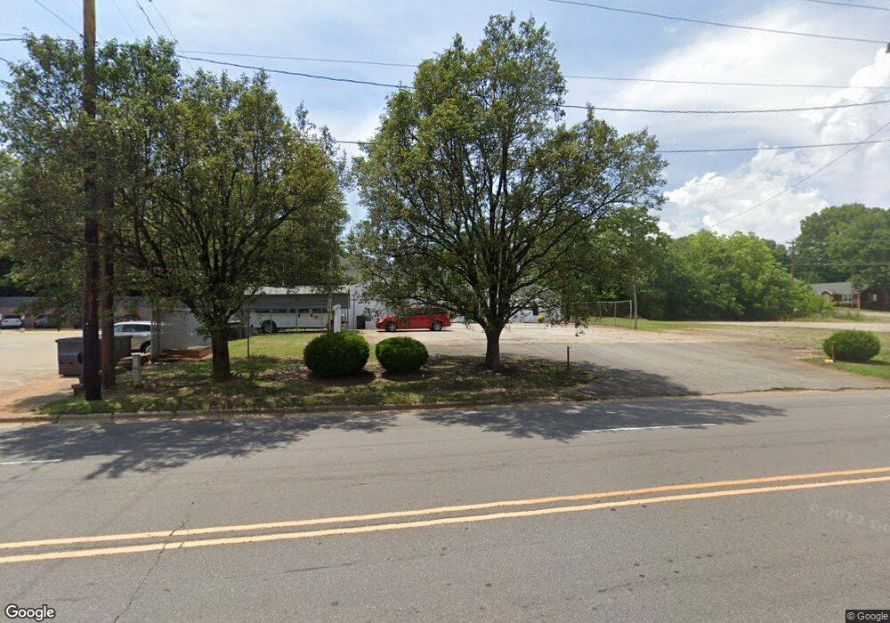 1010 Shelton Ave, Statesville, NC 28677 - photo 1