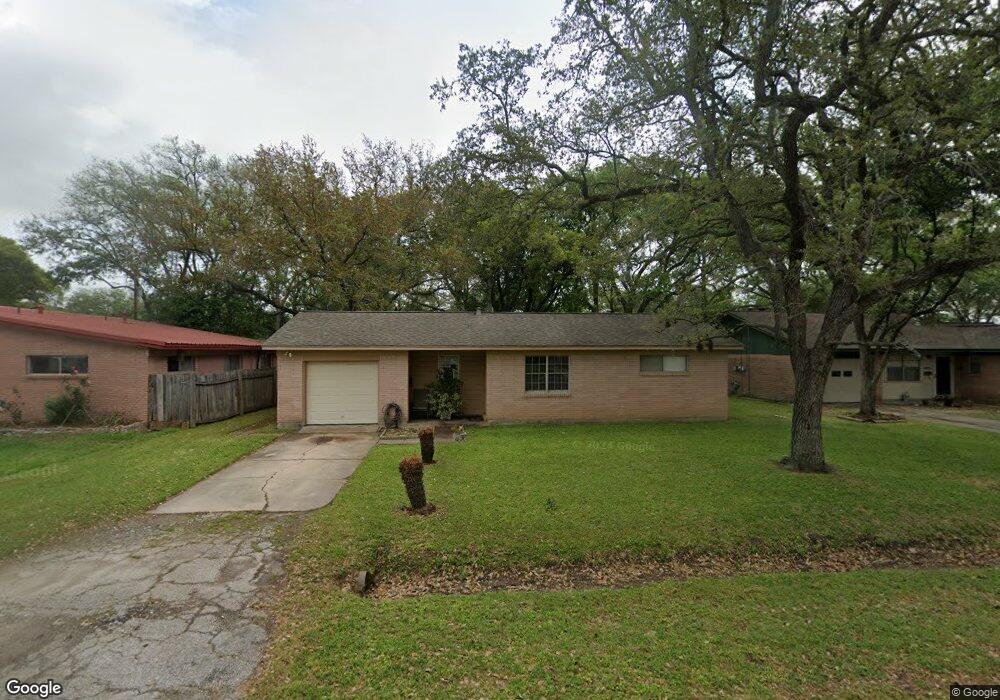 1809 Sunset Ave, Bay City, TX 77414 - photo 1