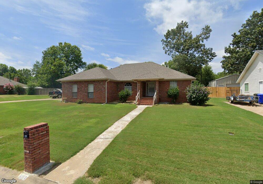 303 Pickwicket Dr, Conway, AR 72034 - photo 1