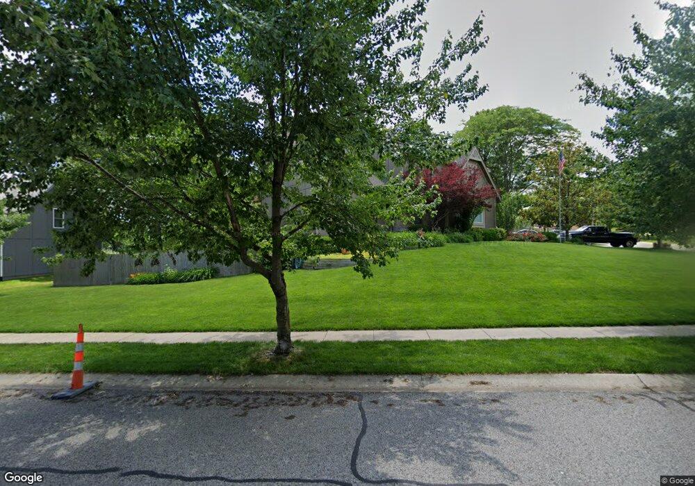 5101 Roberts St, Shawnee, KS 66226 - photo 1