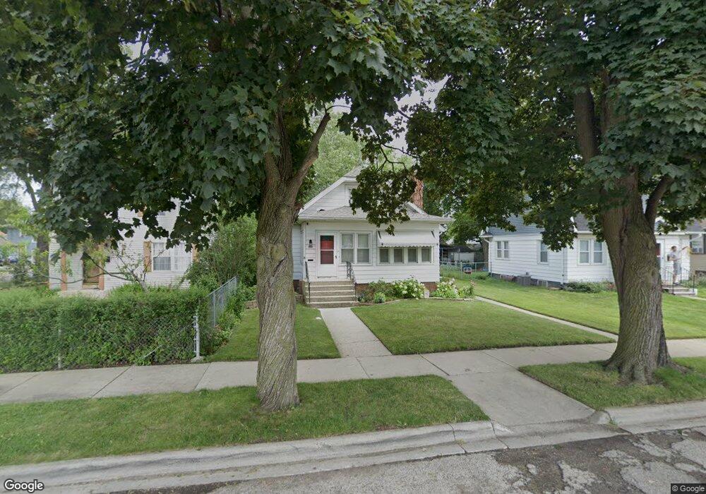 1031 Chestnut St, Waukegan, IL 60085 - photo 1