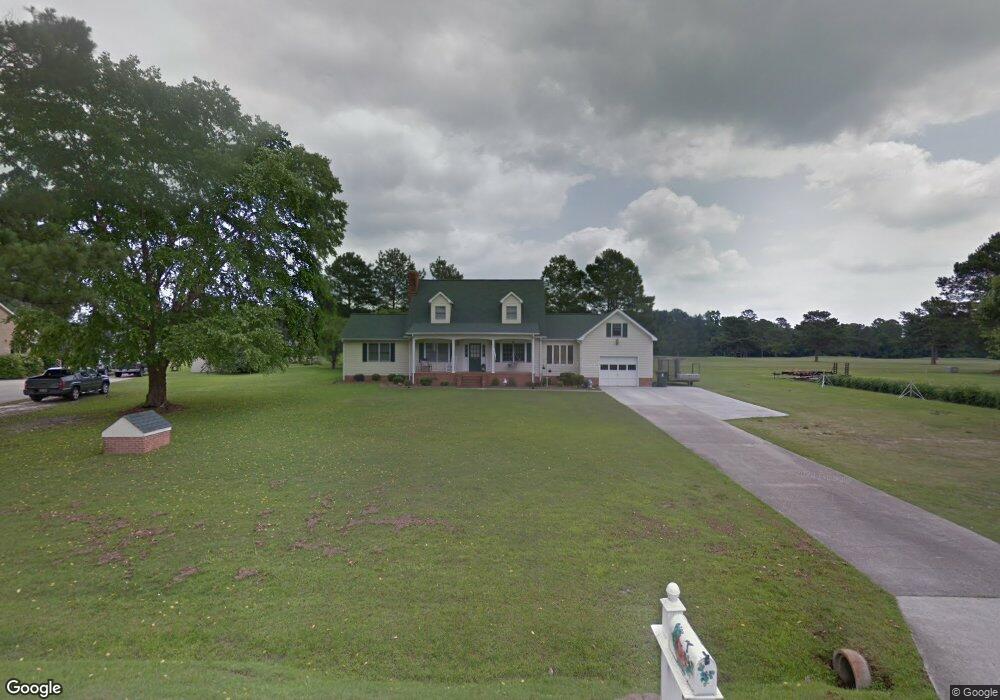 1127 Wt Ross Rd, Williamston, NC 27892 - photo 1