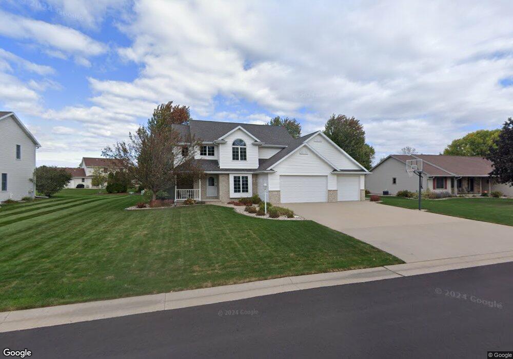 W6070 Zinnia Dr, Appleton, WI 54915 - photo 1