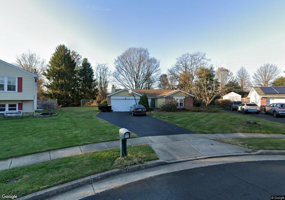 13 Willow Ct, Newtown, PA 18940 - photo 1