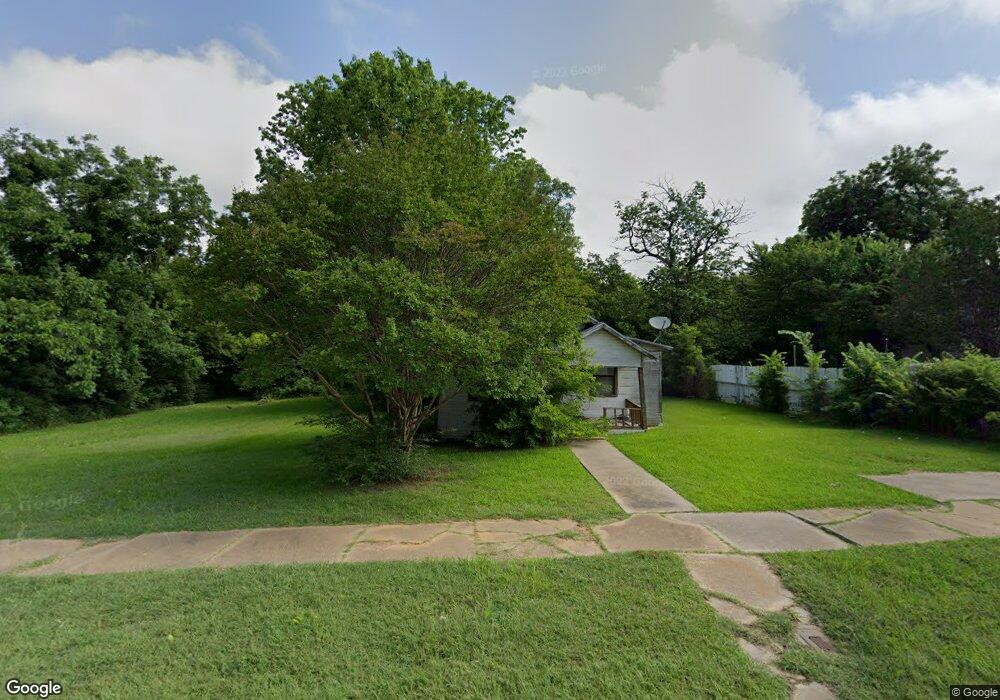 815 W Walker St, Denison, TX 75020 - photo 1