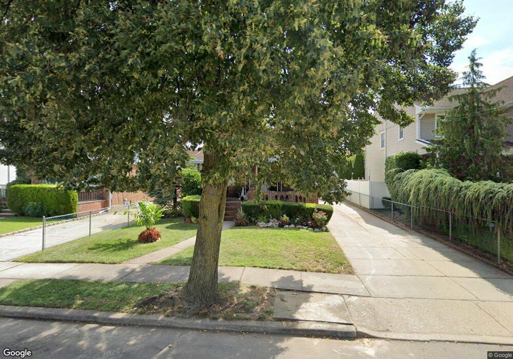 239 Commonwealth St, Franklin Square, NY 11010 - photo 1