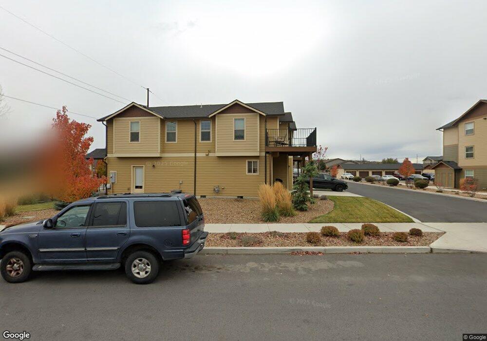 1303 SW 35th St, Redmond, OR 97756 - photo 1