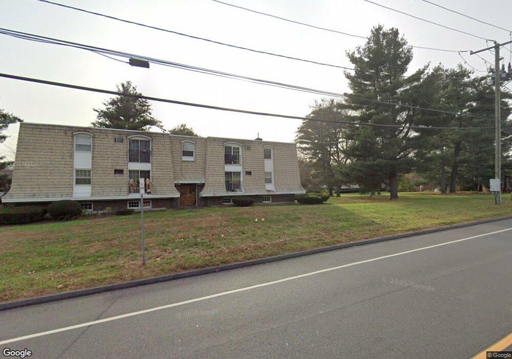 1206 Middle Turnpike W unit C2, Manchester, CT 06040 - photo 1