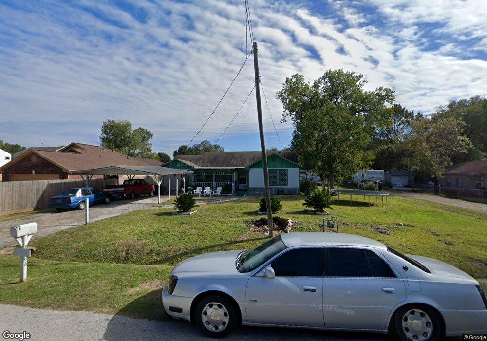 8406 Moon Beam St, Houston, TX 77088 - photo 1