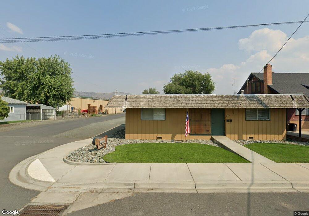 239 N Canyon Blvd, John Day, OR 97845 - photo 1