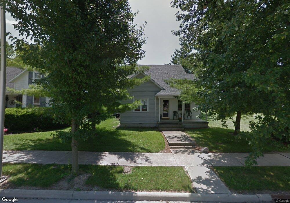 405 E Mechanic St, Wapakoneta, OH 45895 - photo 1