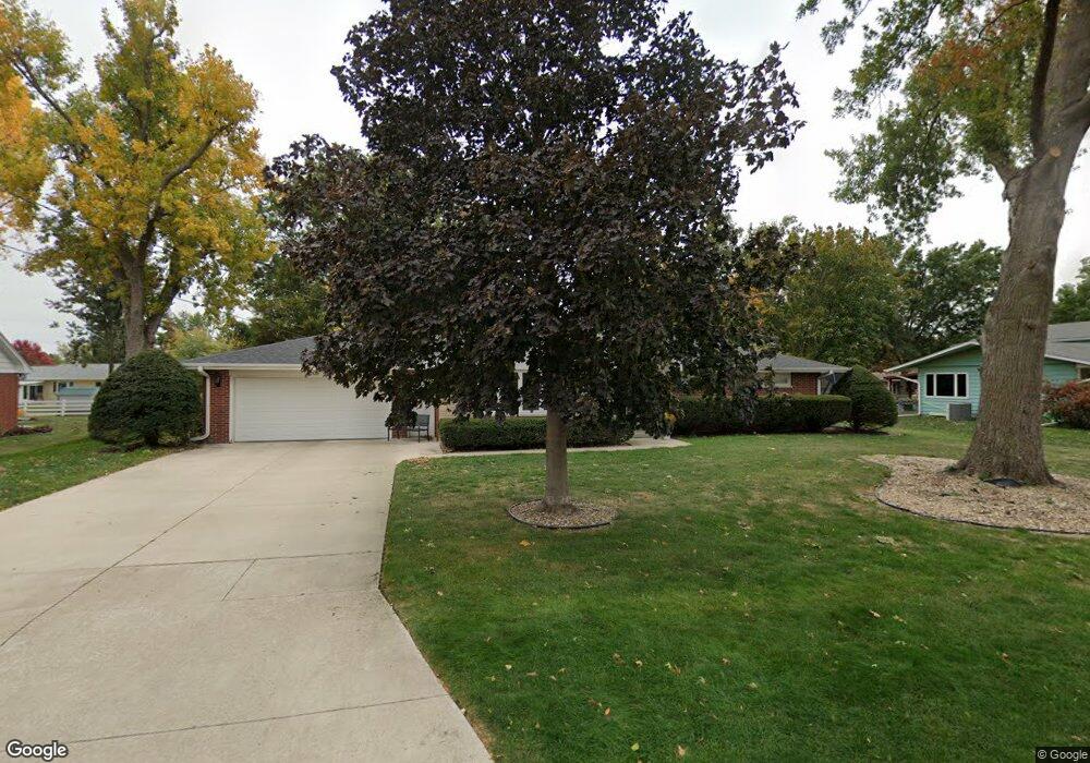 1005 S 13th Ave W, Newton, IA 50208 - photo 1