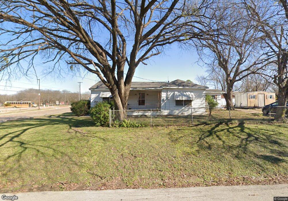 908 Quinlan St, Ennis, TX 75119 - photo 1