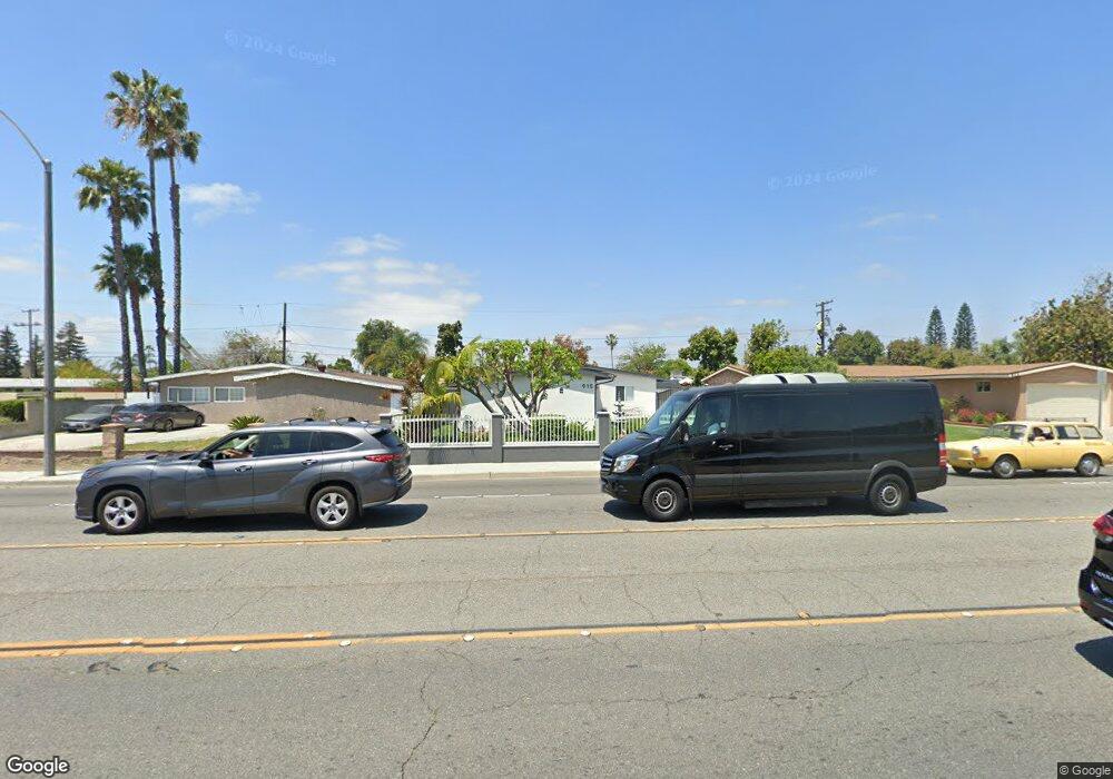 915 S Magnolia Ave, Anaheim, CA 92804 - photo 1