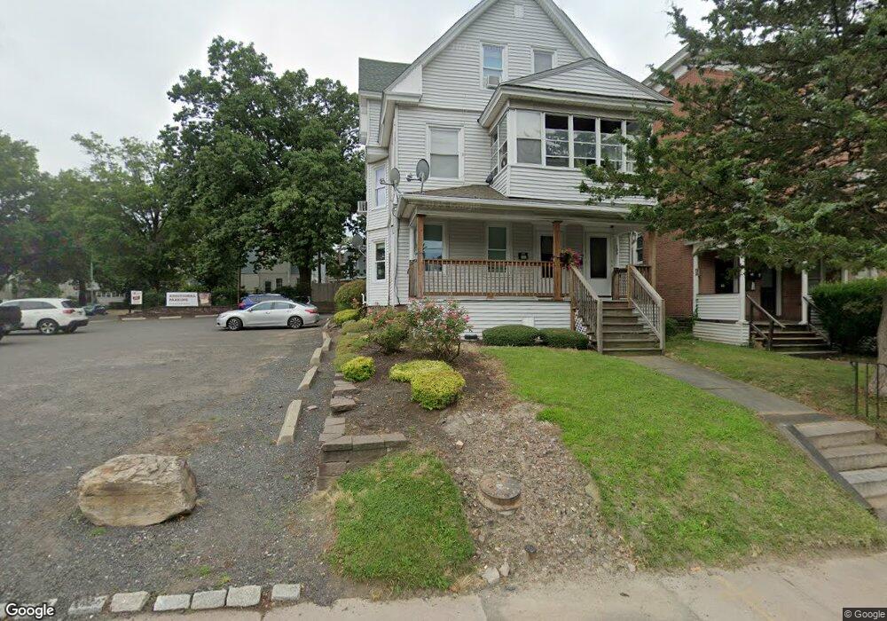 107 Sisson Ave unit 109, Hartford, CT 06106 - photo 1