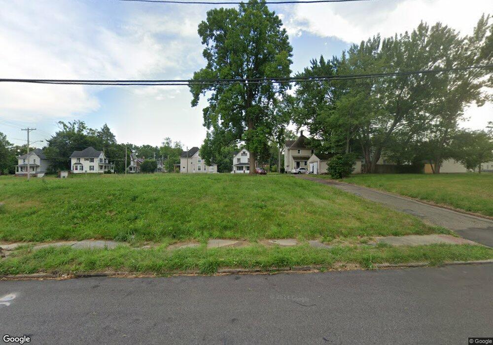 908 10th St NW, Canton, OH 44703 - photo 1