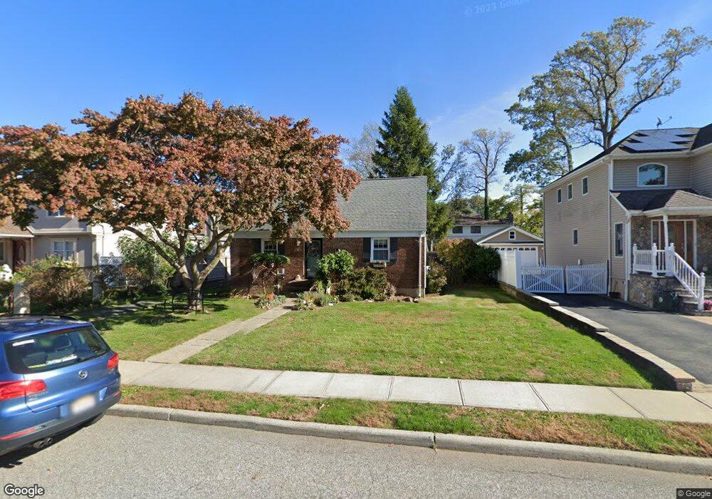 20 Timber Rd, Glen Cove, NY 11542 - photo 1