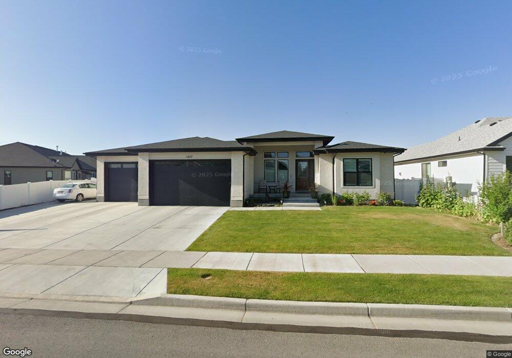 1557 W Melba Ln, Riverton, UT 84065 - photo 1