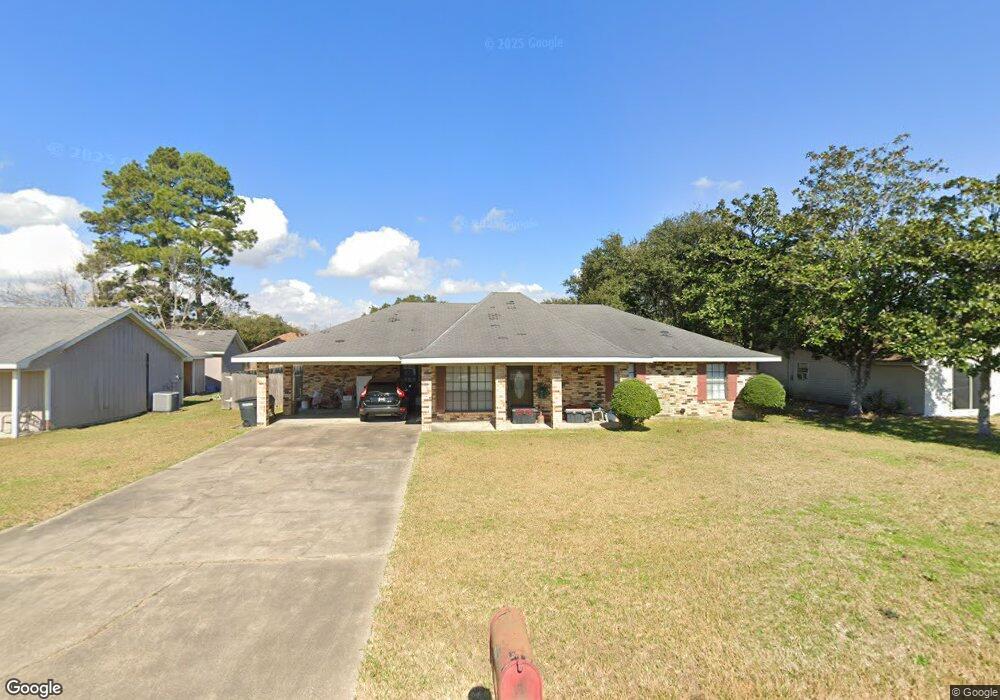 903 Daspit Rd, New Iberia, LA 70563 - photo 1