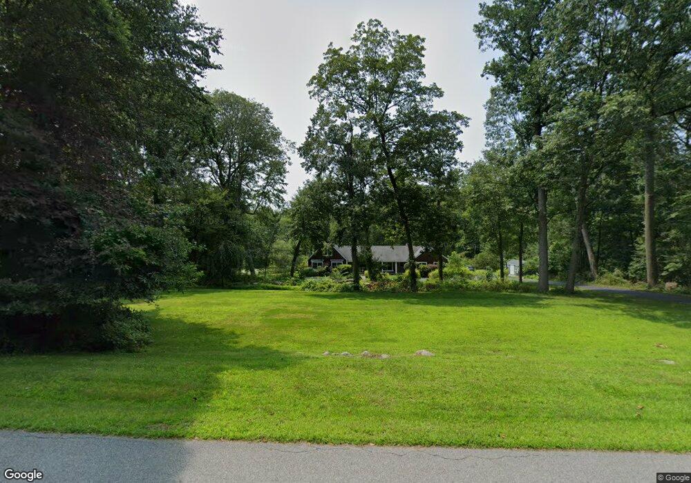 221 Linden Tree Rd, Wilton, CT 06897 - photo 1