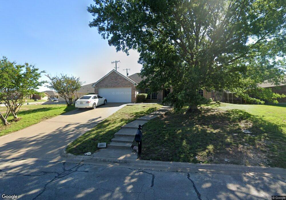 902 Mcanear St, Cleburne, TX 76033 - photo 1