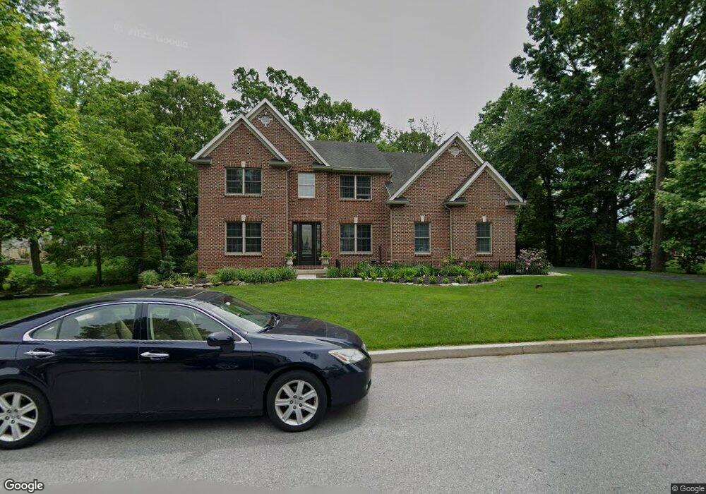 5548 Reid Ln, Allentown, PA 18104 - photo 1