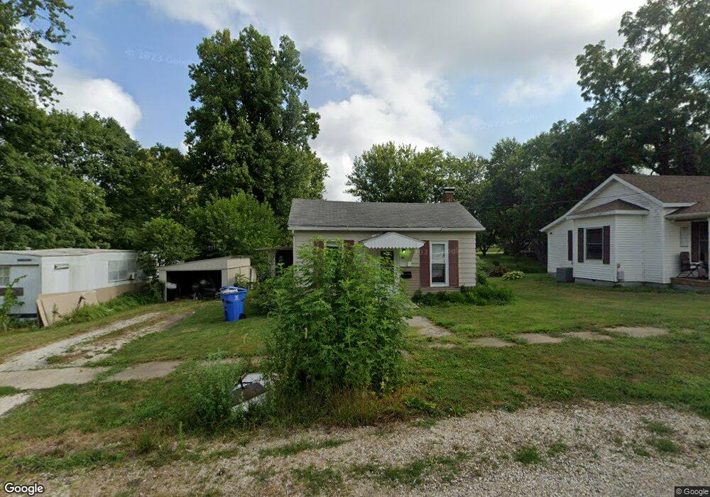 411 E Grant St, Virginia, IL 62691 - photo 1