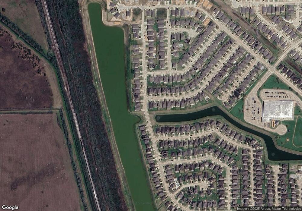 5151 Echo Falls Dr, Alvin, TX 77511 - photo 1