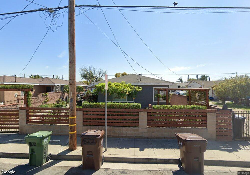 820 W Poplar St, Compton, CA 90220 - photo 1