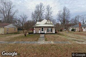 421 N Main St, Campbell, MO 63933