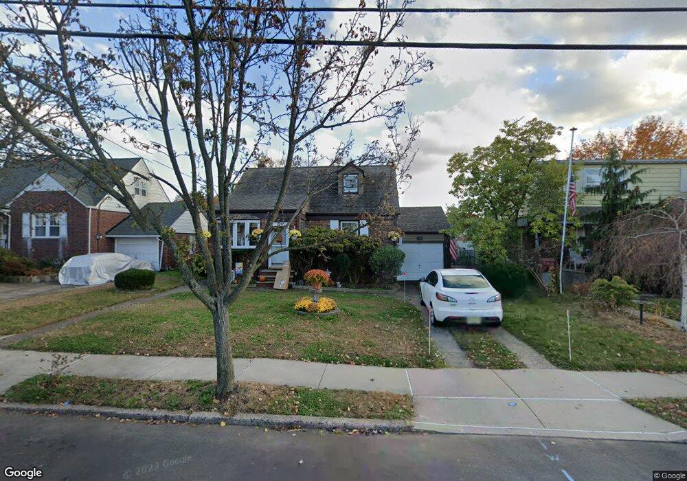 130 Birchwood Dr, Elmwood Park, NJ 07407 - photo 1