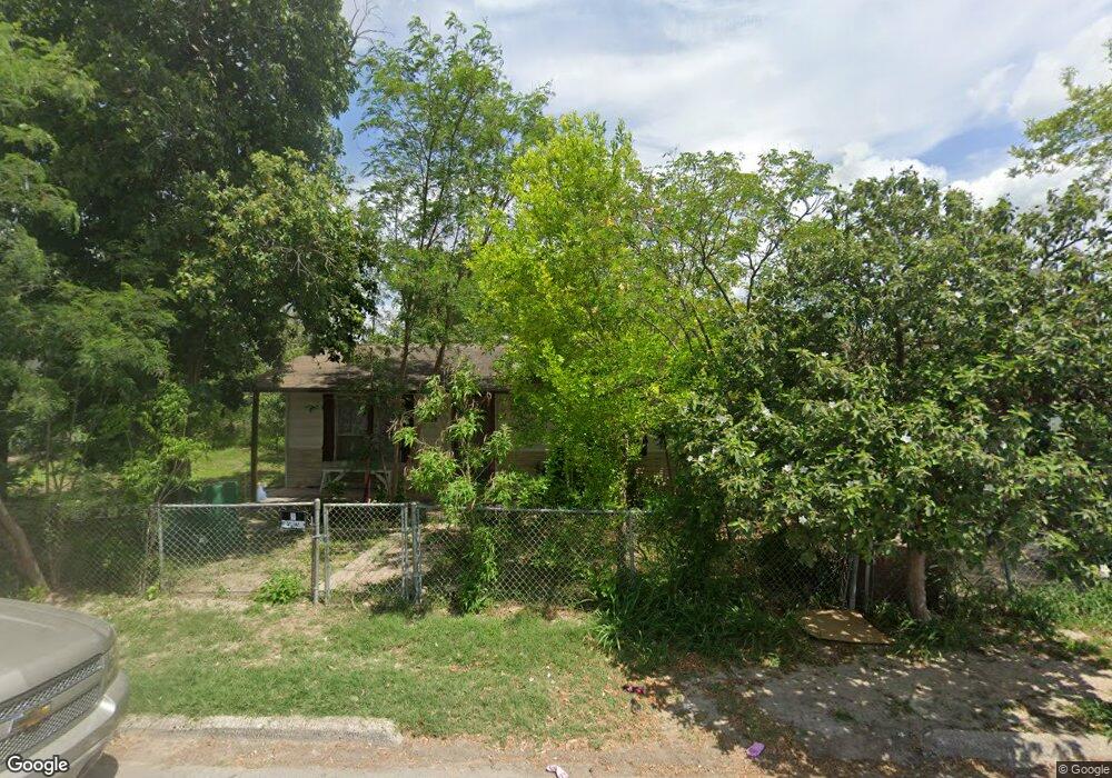 1213 E Evans Ave, Pharr, TX 78577 - photo 1