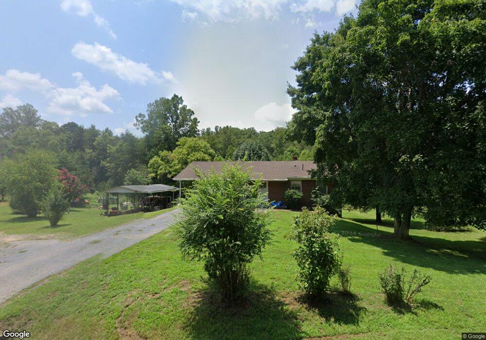 1820 Mapleton Dr, Callands, VA 24530 - photo 1