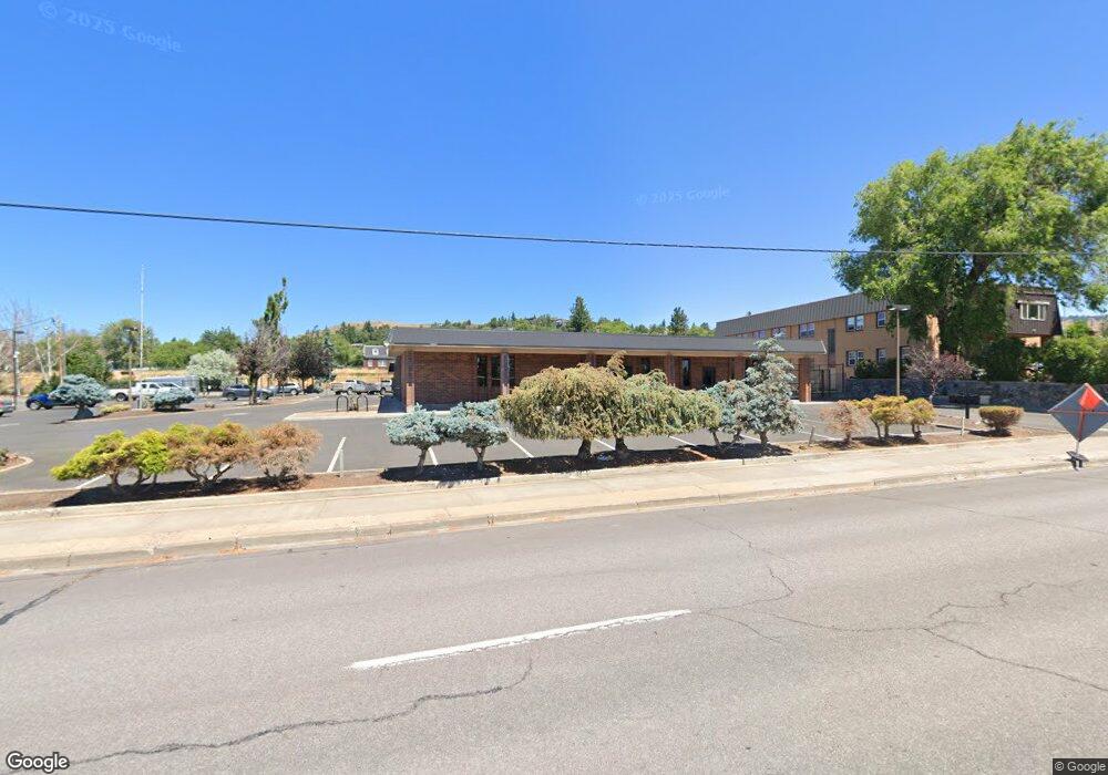 1945 Main St unit 300, Klamath Falls, OR 97601 - photo 1