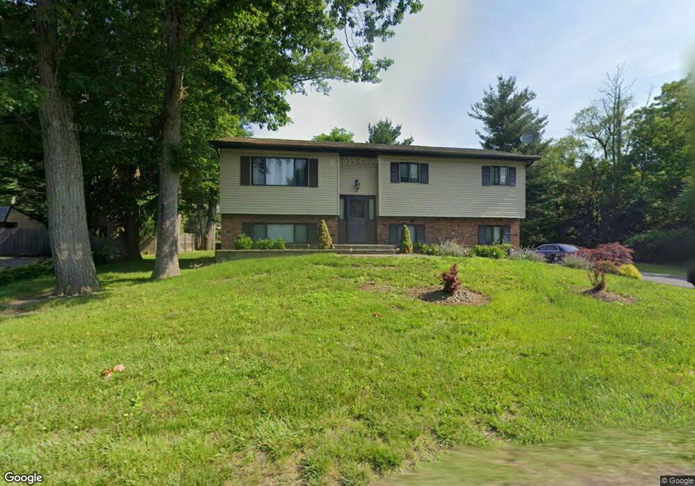 9 Mohawk Ln, Pomona, NY 10970 - photo 1