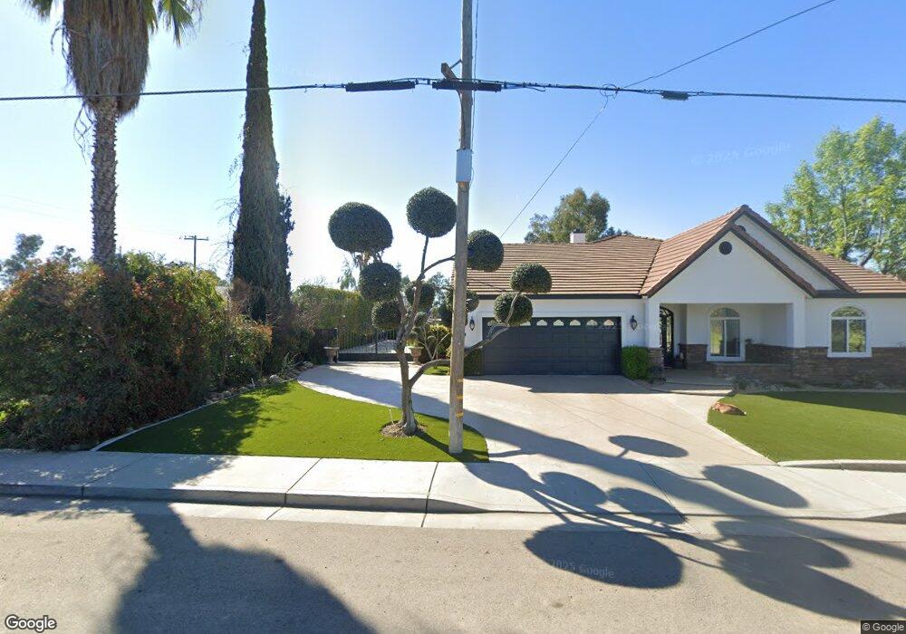 595 E Henderson Ave, Porterville, CA 93257 - photo 1