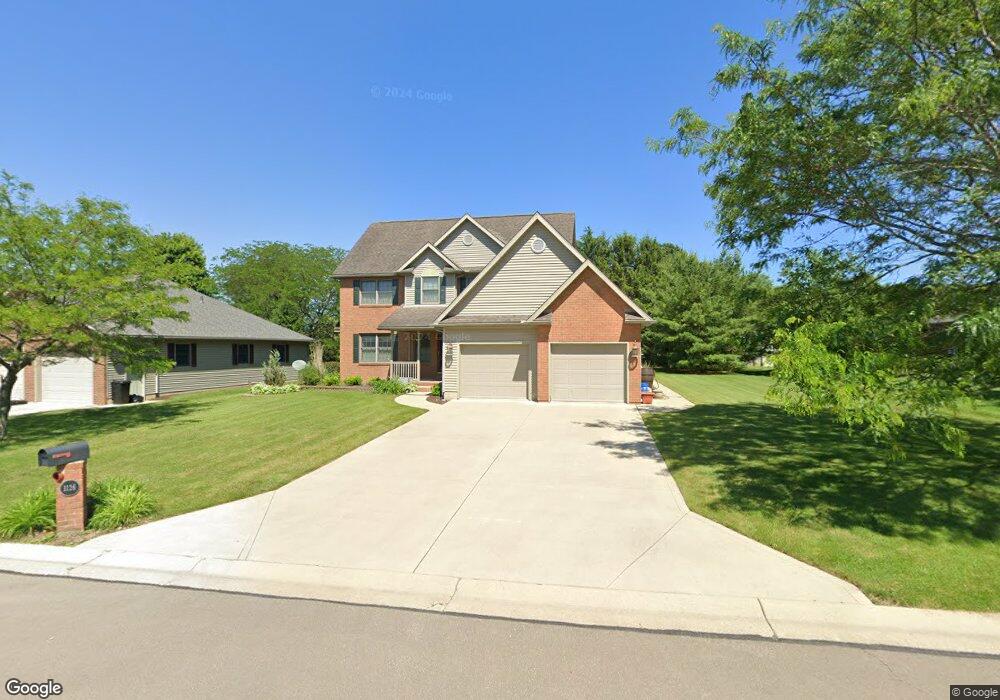 1126 Hillcrest Dr, Bucyrus, OH 44820 - photo 1