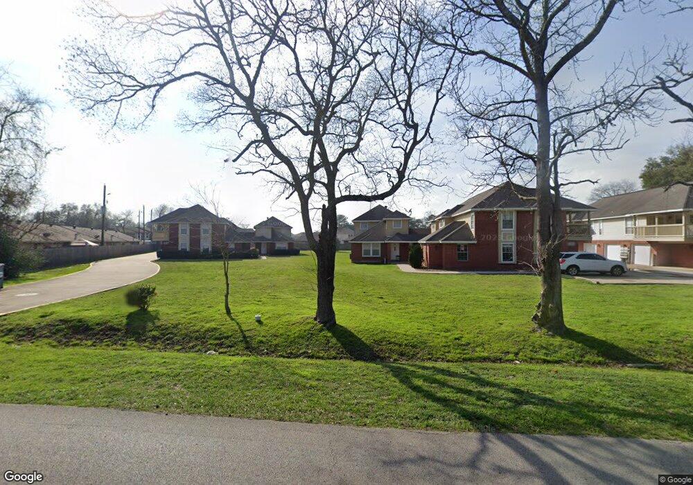 1145 Lovett St unit 1145, Tomball, TX 77375 - photo 1