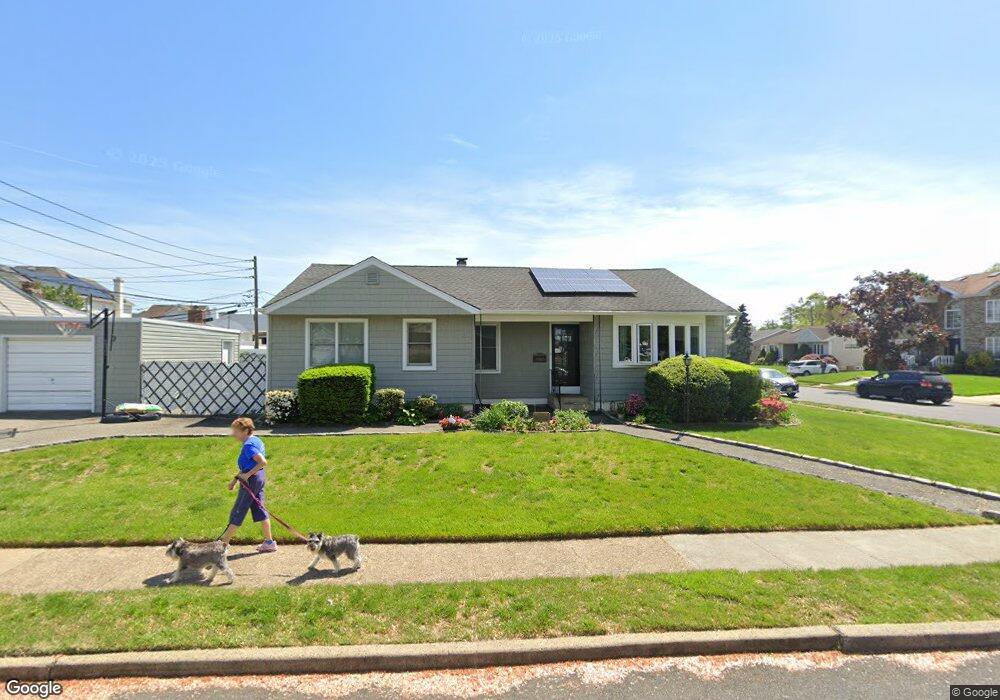 797 Horatio Ave, Franklin Square, NY 11010 - photo 1